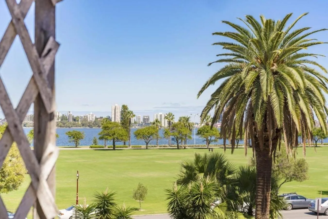 30 Foreshore Fun Swan River 1Brparking Apartment Perth